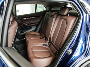 2020sDrive20i MԽҰb 