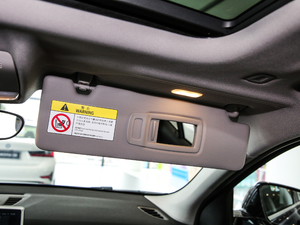 2020sDrive20i MԽҰb g