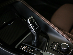 2020sDrive20i MԽҰb п؅^