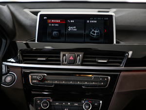 2020sDrive20i MԽҰb {L