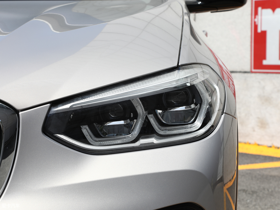 2019RX3 xDrive25i Ab