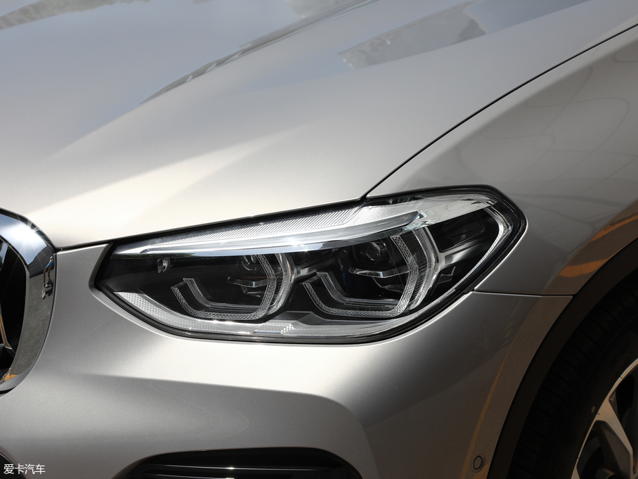 2019RX3 xDrive25i Ab