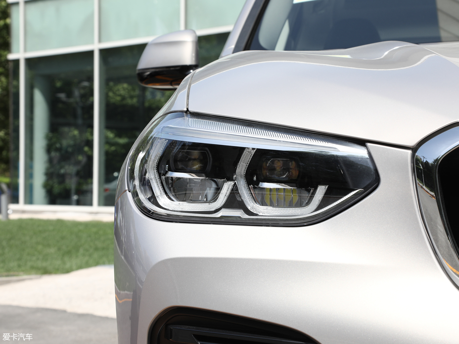 2019RX3 xDrive25i Ab