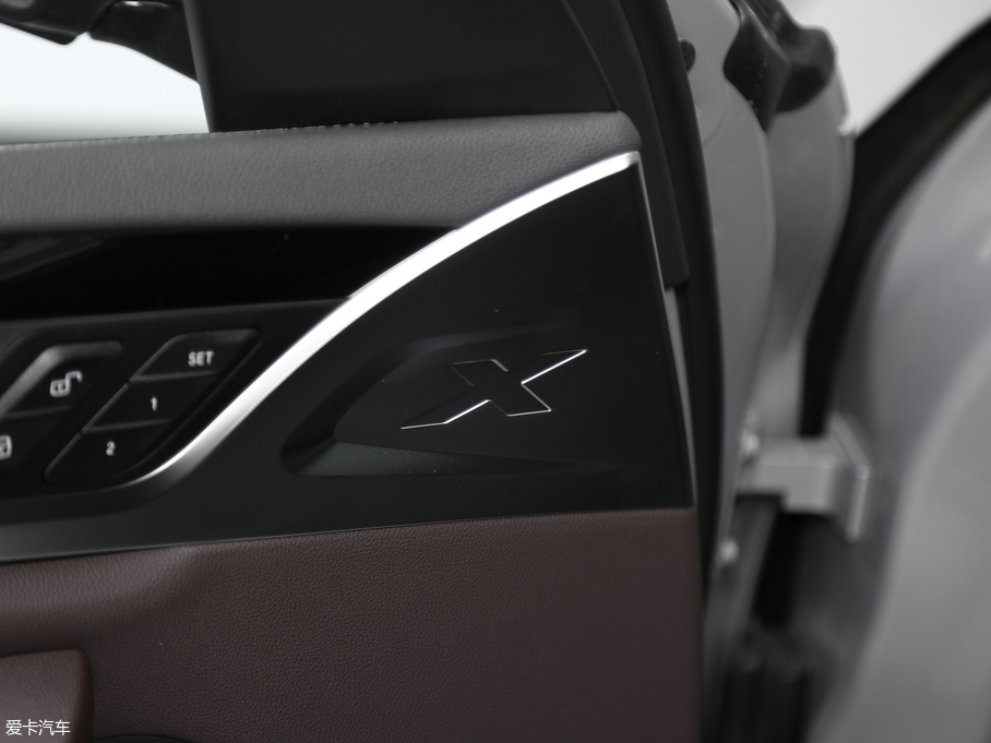 2019RX3 xDrive25i Ab