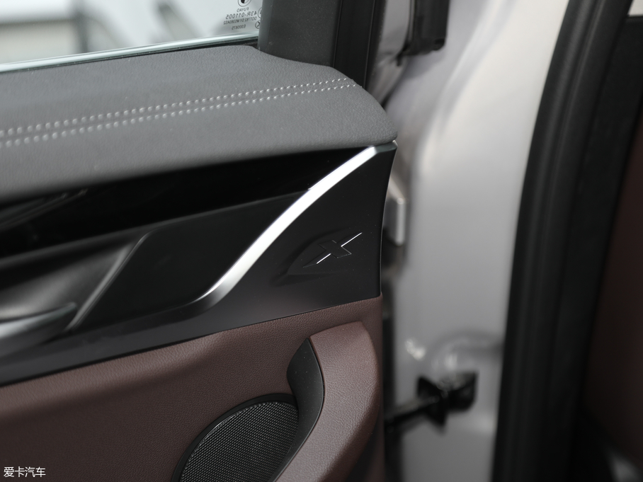 2019RX3 xDrive25i Ab