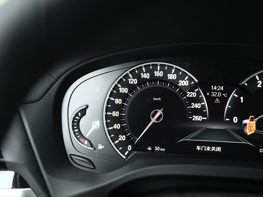 2019RX3 xDrive25i Ab