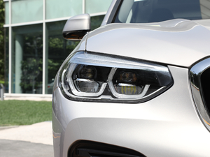 2019xDrive25i Ab (x)(ji)^