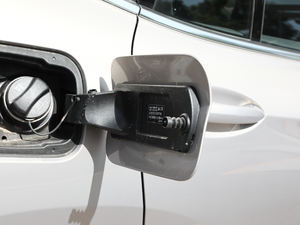 2019xDrive25i Ab (x)(ji)^