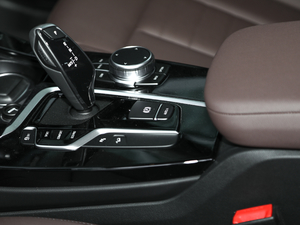 2019xDrive25i Ab v܇Ƅ