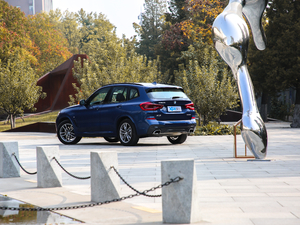 2019xDrive28i M\b w^