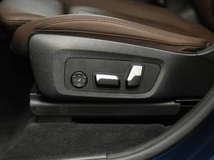 2019xDrive28i M\b {{