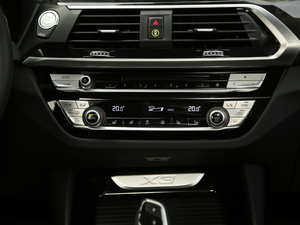 2019xDrive28i M\b {{