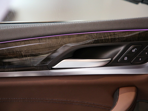 2019xDrive30i I M\b g