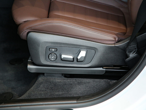 2019xDrive30i I M\b {{