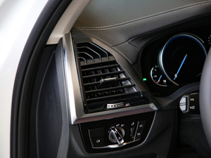 2019xDrive30i I M\b п؅^(q)