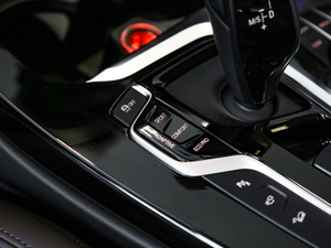 2019xDrive30i I M\b п؅^(q)