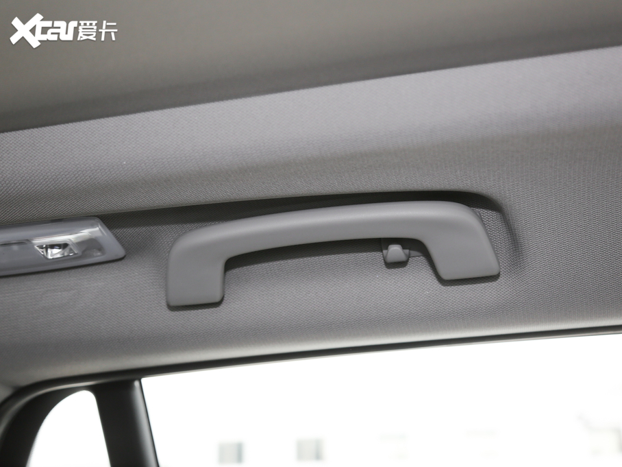 2020RX1 sDrive 20Li 