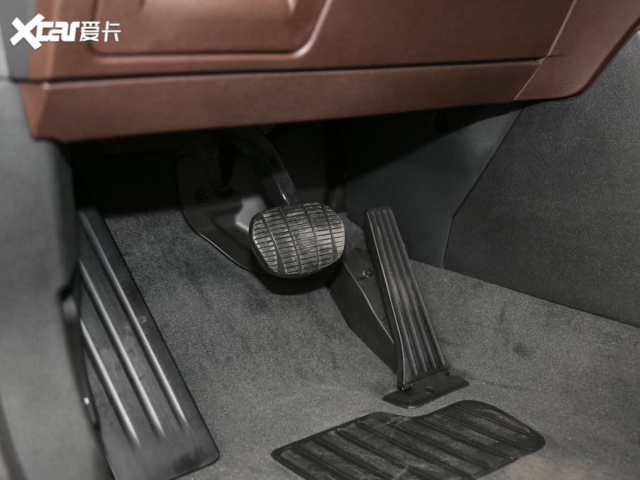 2020RX1 sDrive 20Li 