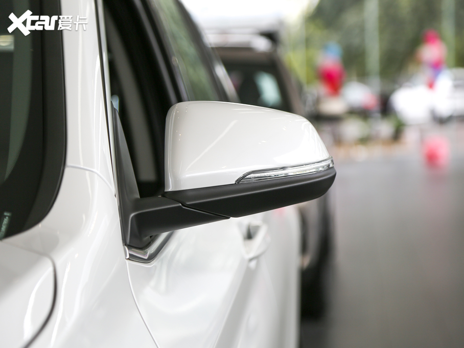 2020RX1 sDrive 25Li I(lng)