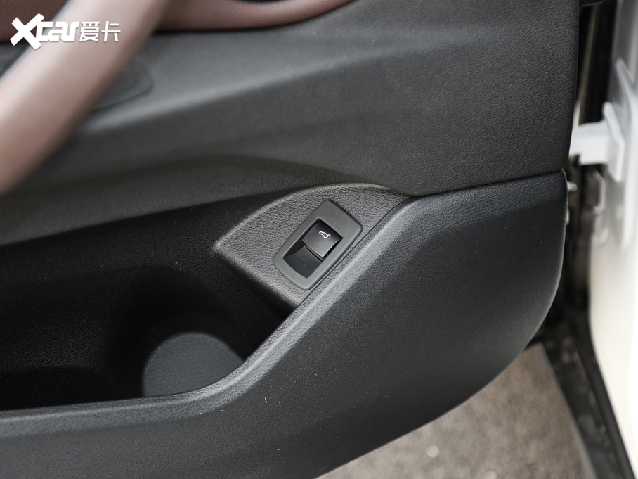 2020RX1 sDrive 20Li r