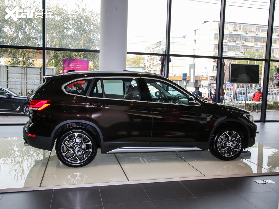 2020RX1 sDrive 20Li 