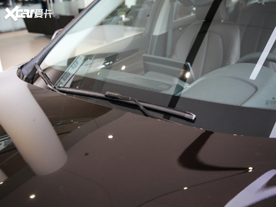 2020RX1 sDrive 20Li 