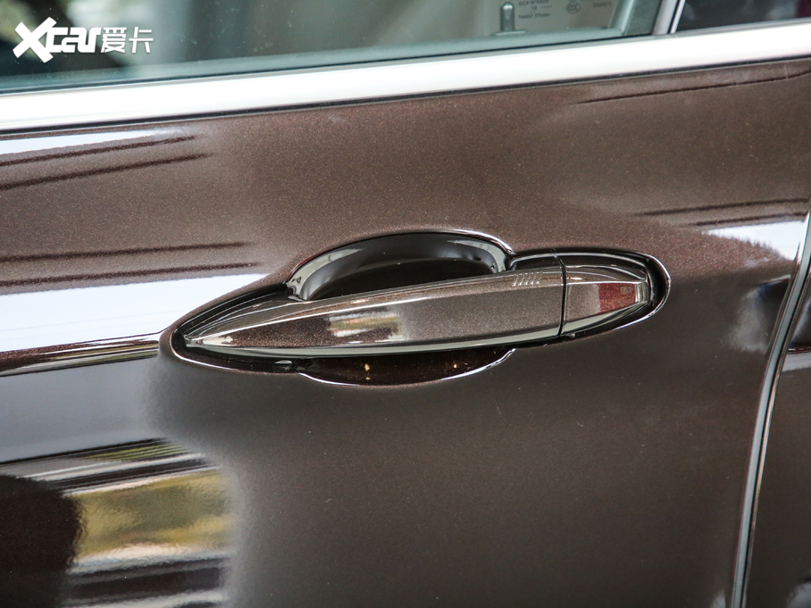 2020RX1 sDrive 20Li 