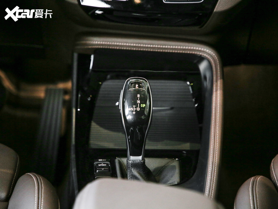 2020RX1 sDrive 20Li 