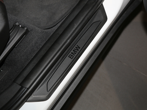 2020sDrive 25Li I(lng) g