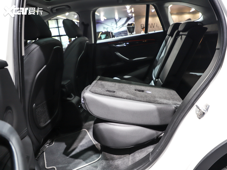 2020RX1Դ xDrive30Le 