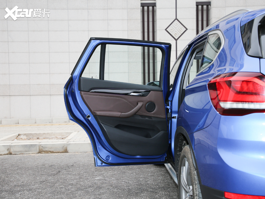 2020RX1Դ xDrive30Le 