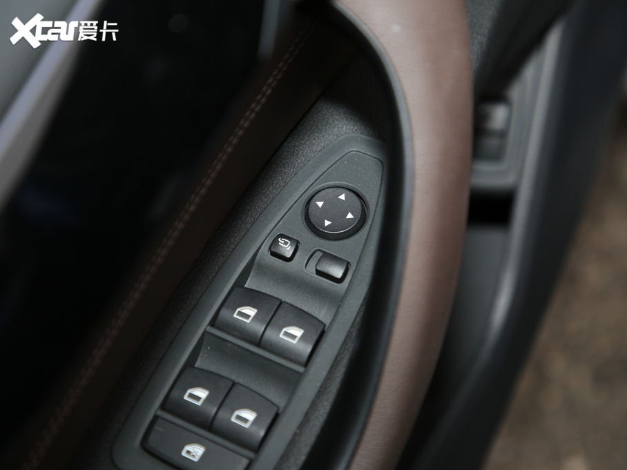 2020RX1Դ xDrive30Le 