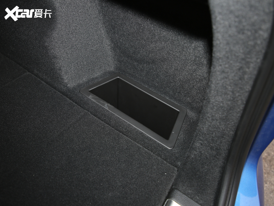 2020RX1Դ xDrive30Le 