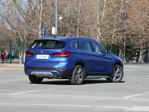 2020款xDrive30Le 尊享型 整体外观