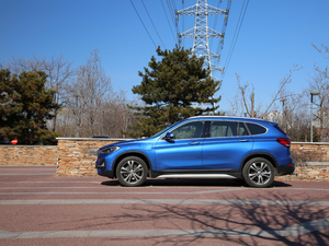 2020款xDrive30Le 尊享型 整体外观