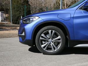 2020款xDrive30Le 尊享型 细节外观
