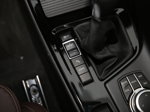 2020xDrive30Le  п؅^