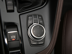 2020xDrive30Le  п؅^