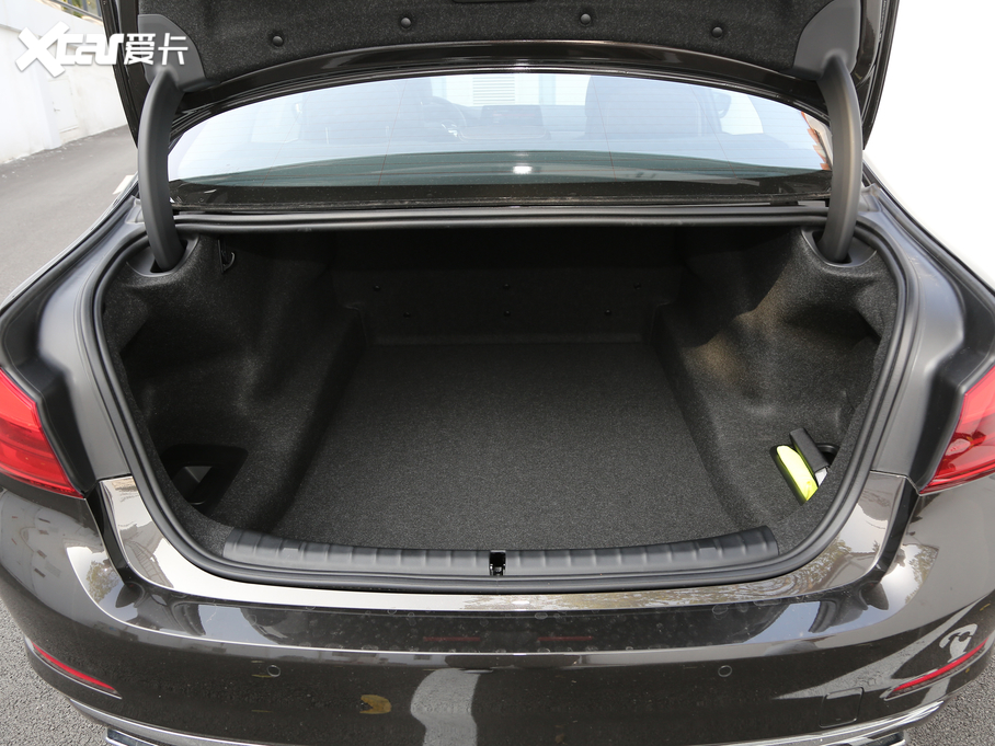 2020R5ϵ 530Li I Ab