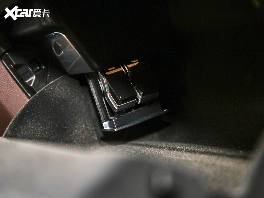 2020R5ϵ 530Li xDrive M\b