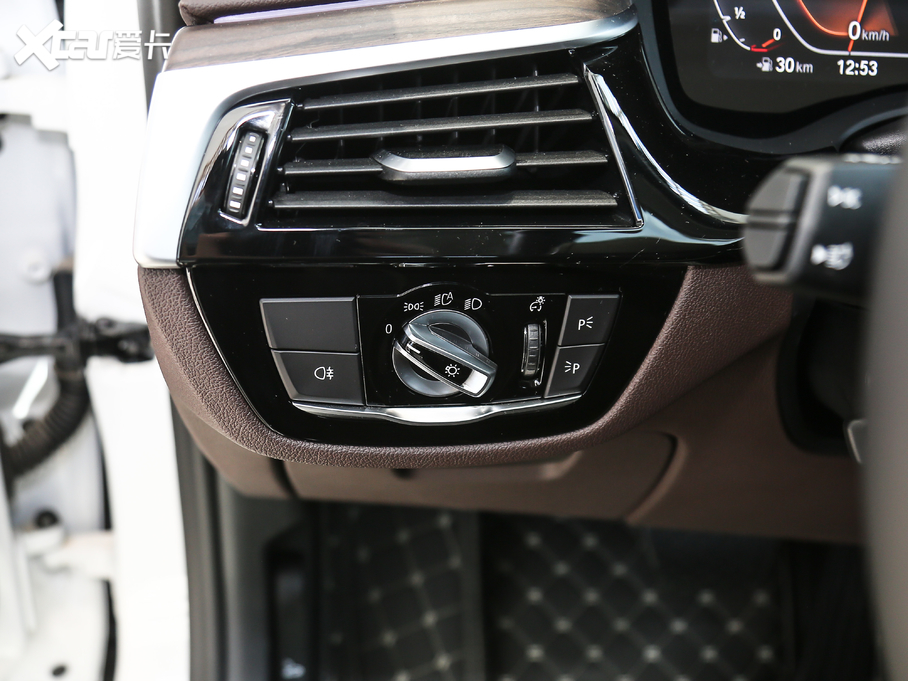 2020R5ϵ 530Li  Ab