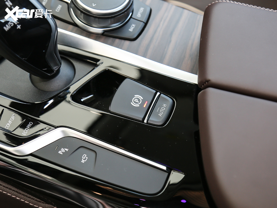 2020R5ϵ 530Li  Ab