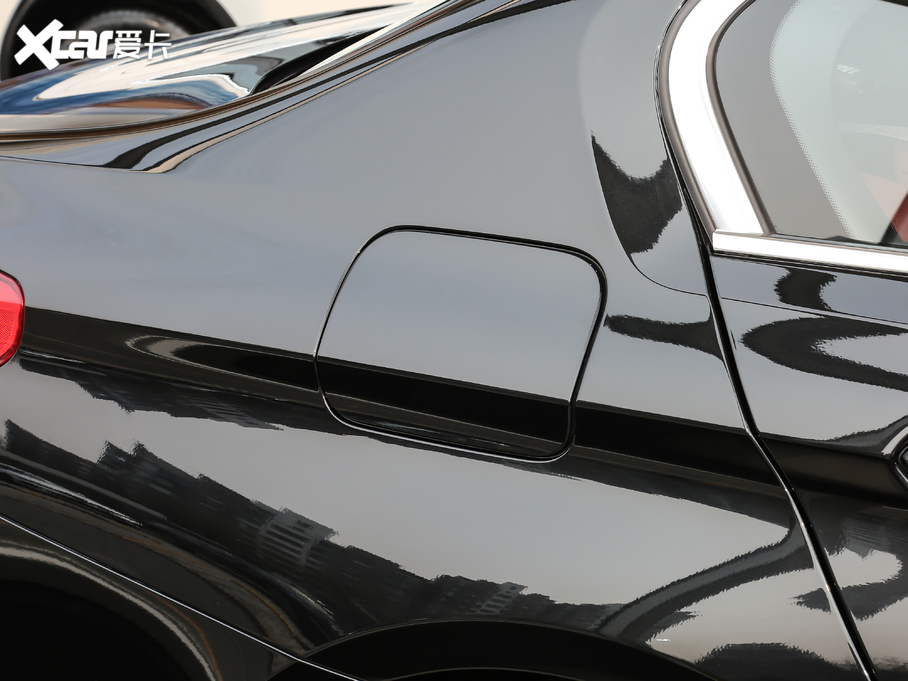 2020R5ϵ 530Li I(lng) M\(yn)b