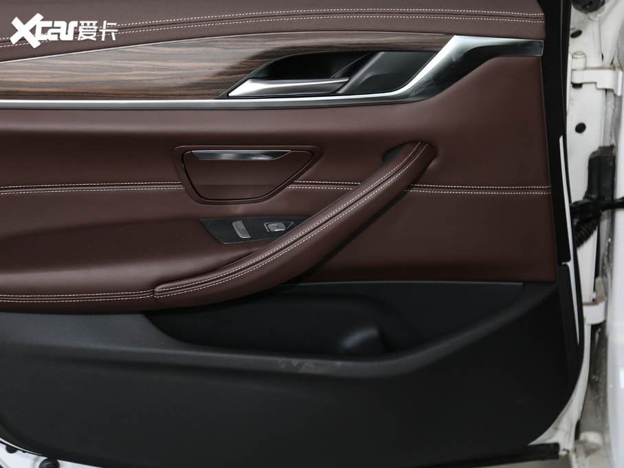 2020R5ϵ 530Li xDrive Ab