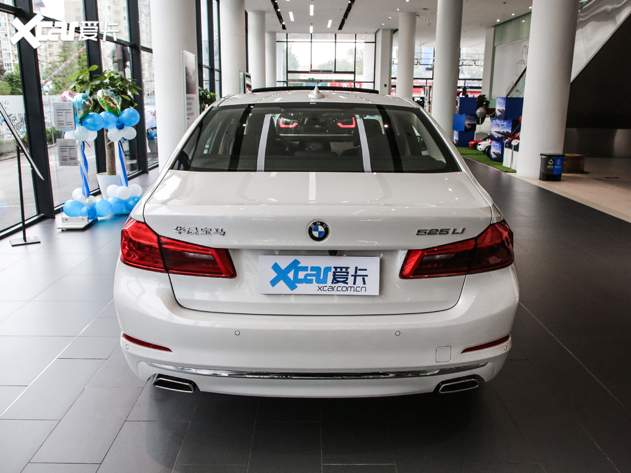 2020款宝马5系 525Li 豪华套装