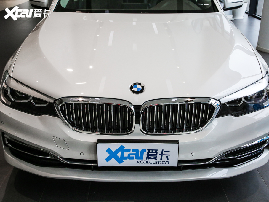 2020款宝马5系 525Li 豪华套装