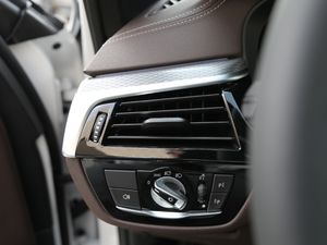 2020530Li  M\(yn)(dng)b п؅^(q)