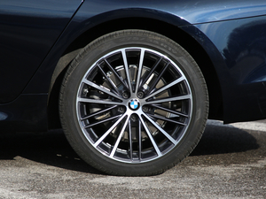 2020530Li xDrive M\b ^