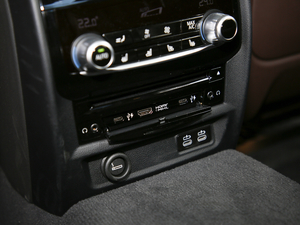 2020530Li xDrive M\b g