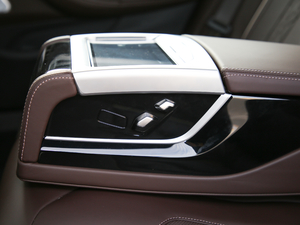 2020530Li xDrive M\b g